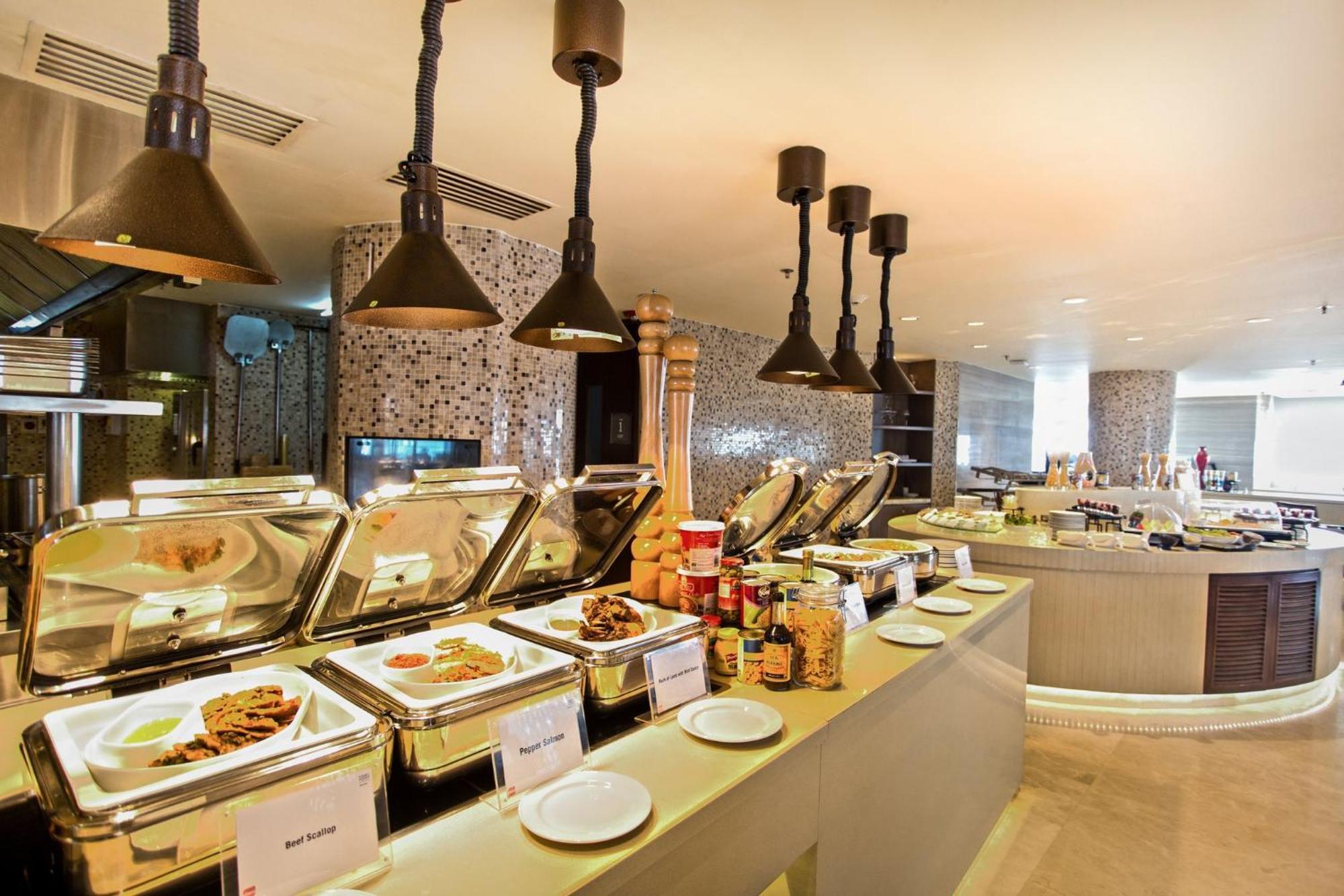 Doreen Hotel Dhaka Buitenkant foto